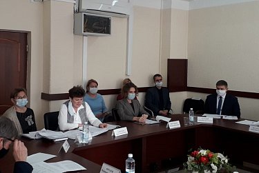 Расходы на дороги, ЖКХ и экологию снижены не будут